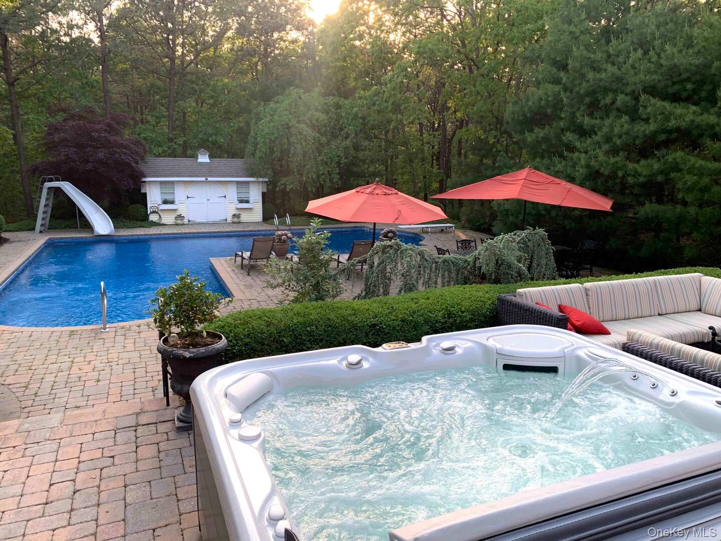 #4 photo, 10 Messina Avenue, サフォーク郡 Center Moriches , NY 11934