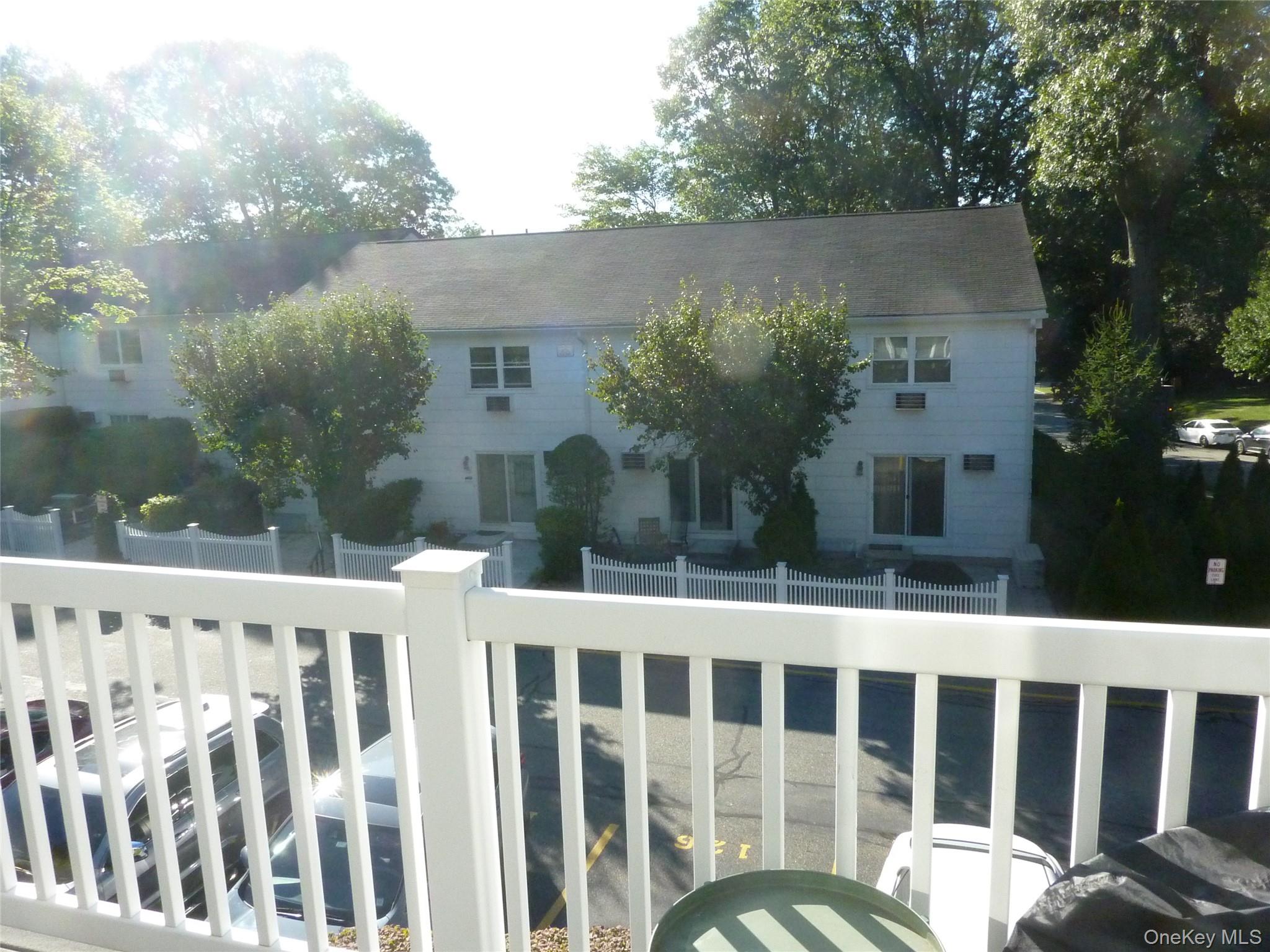 #13 photo, 133 Doxbury Lane, Suffern , NY 10901