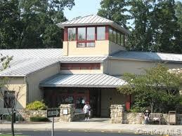 #20 photo, 133 Doxbury Lane, Suffern , NY 10901