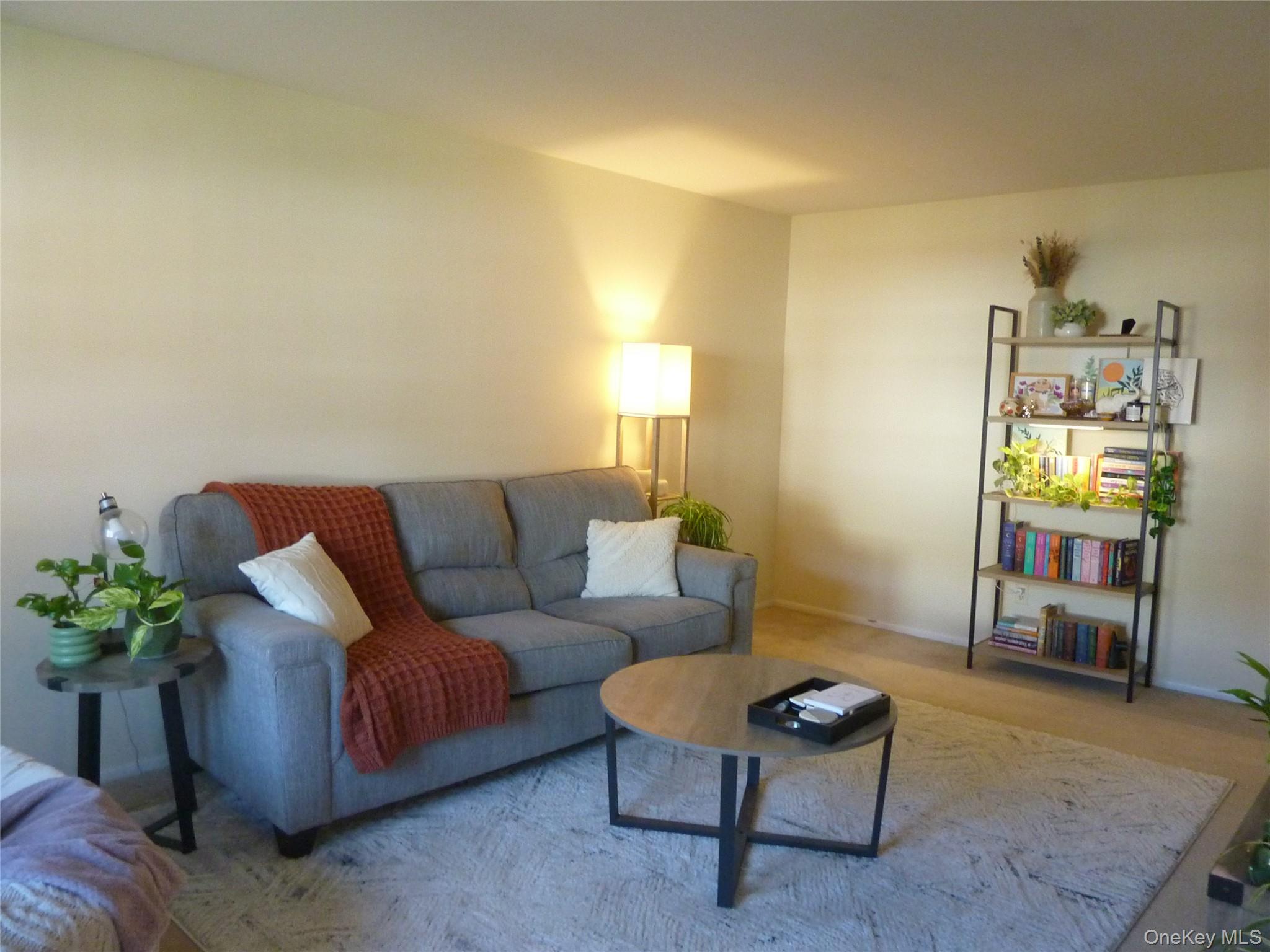 #7 photo, 133 Doxbury Lane, Suffern , NY 10901