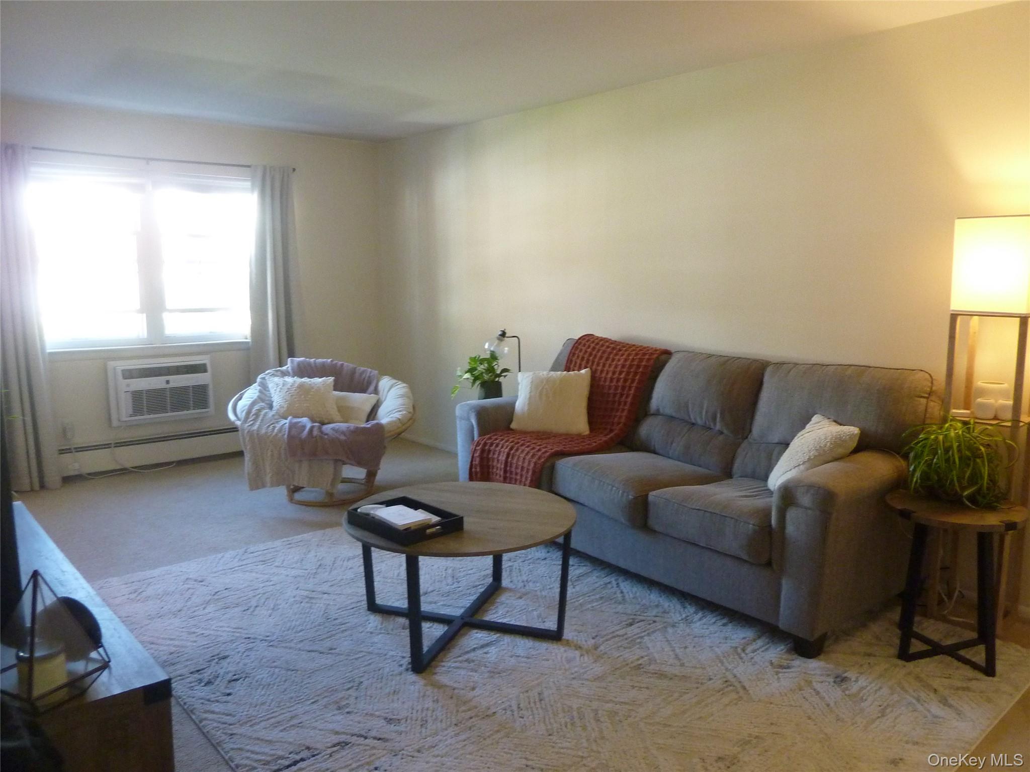 #8 photo, 133 Doxbury Lane, Suffern , NY 10901