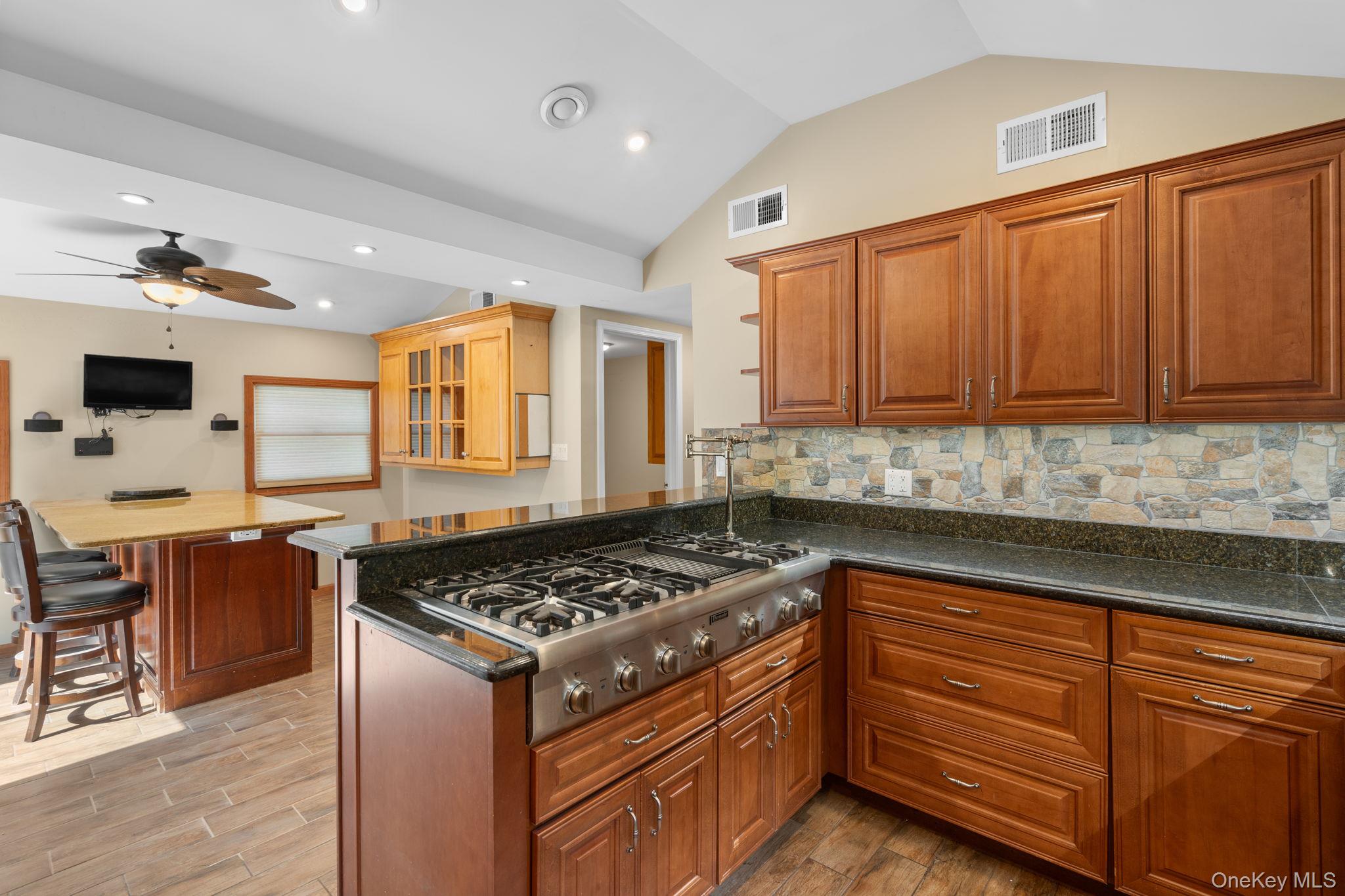 #7 photo, 6 Autumn Lane, Monroe , NY 10950