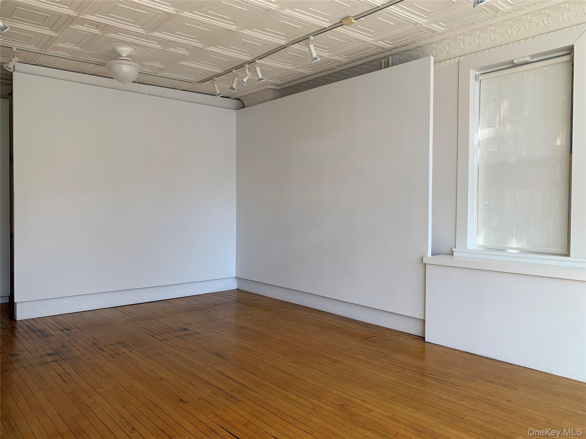 #5 photo, 362 1/2 Warren Street, Hudson , NY 12534