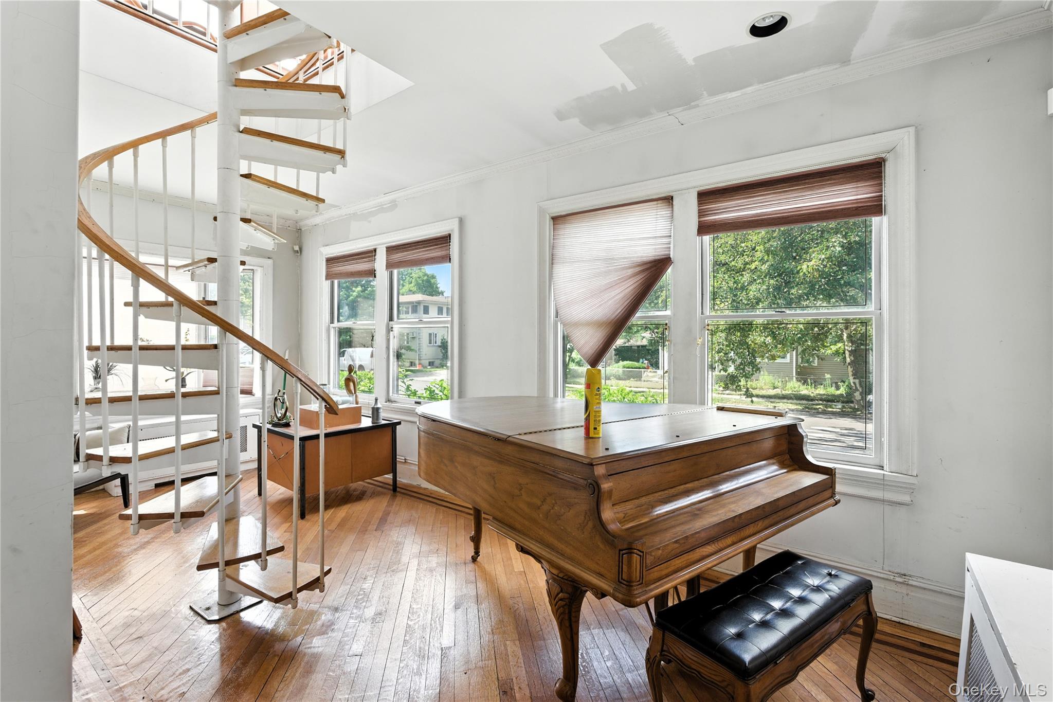 #10 photo, 19404 110th Road, クイーンズ区 Saint Albans , NY 11412