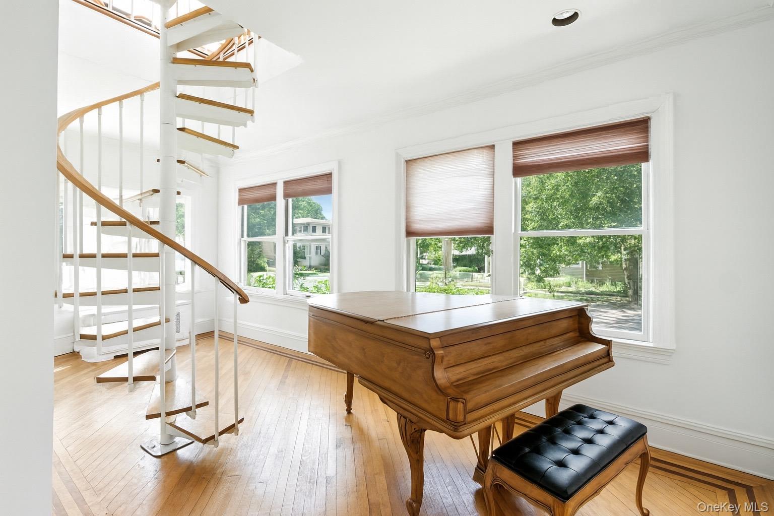 #16 photo, 19404 110th Road, クイーンズ区 Saint Albans , NY 11412