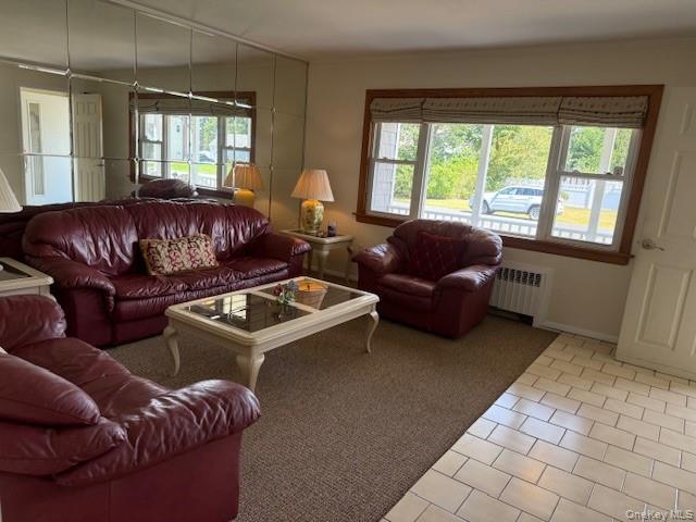 #2 photo, 652 Empire Avenue, سوفولك West Babylon , NY 11704