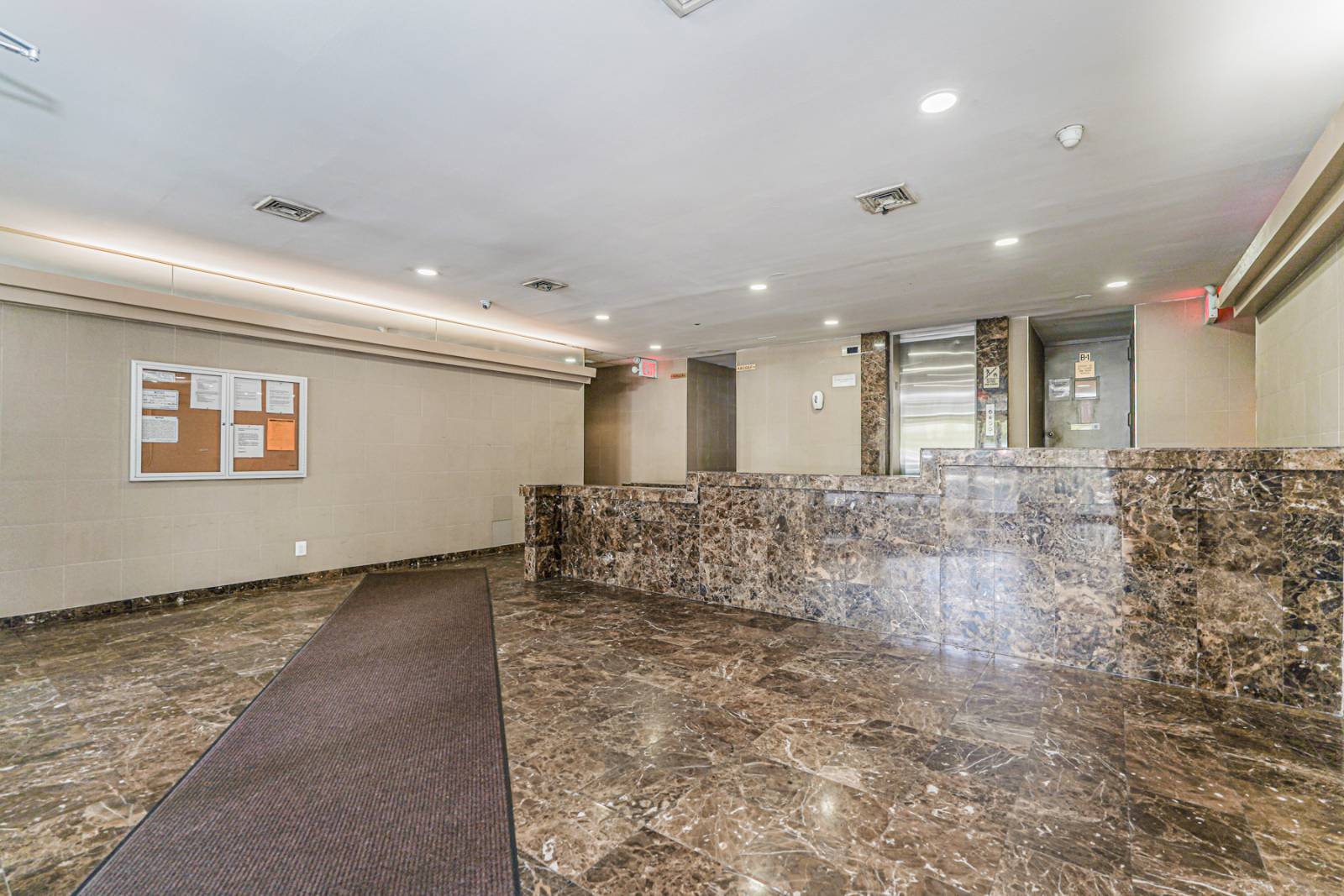 #2 photo, 171 Wellington court, #3b, Staten Island , NY 10314