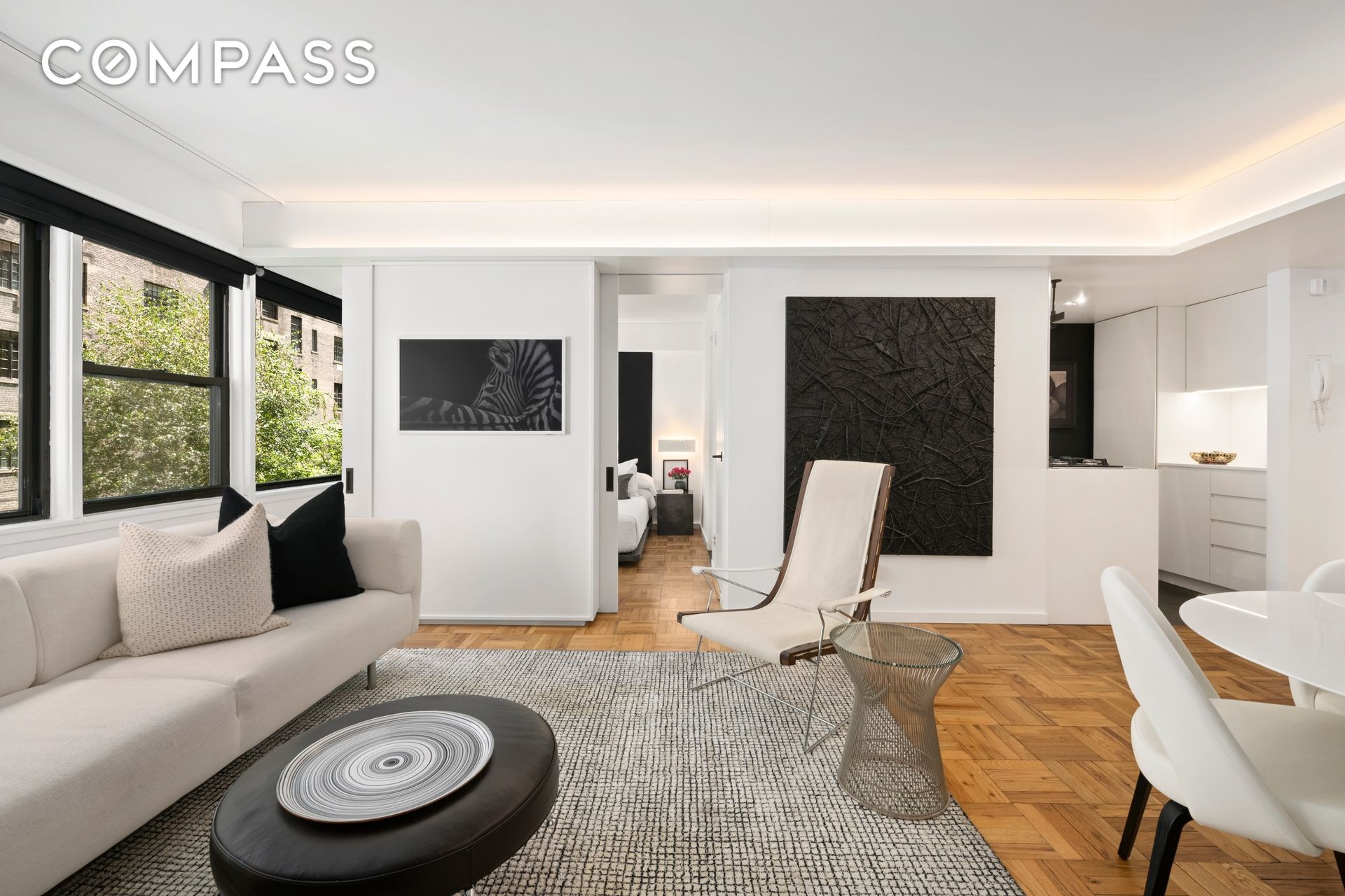 #4 photo, 55 E 9th Street, Greenwich Village , NY 10003