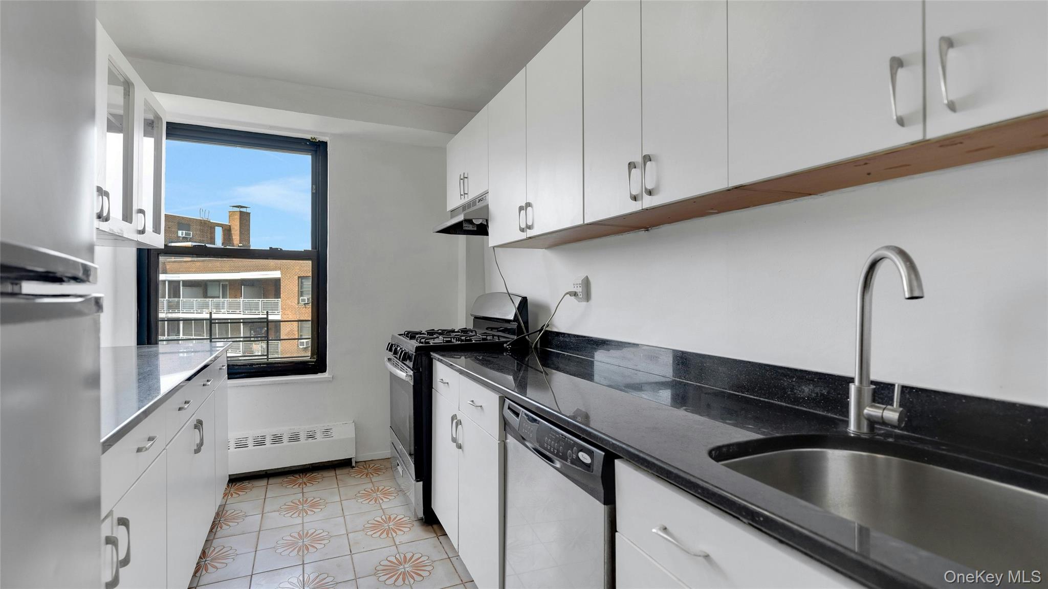 #12 photo, 61-25 98th Street, クイーンズ区 Rego Park , NY 11374