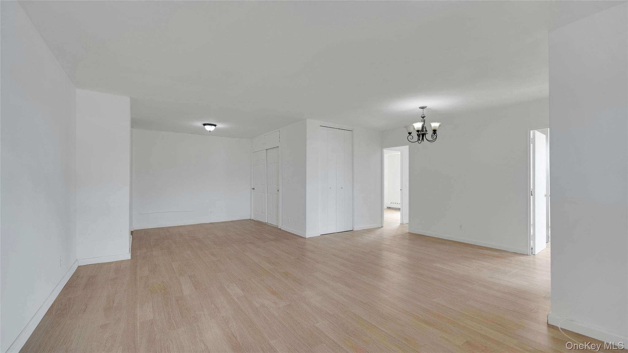 #15 photo, 61-25 98th Street, クイーンズ区 Rego Park , NY 11374