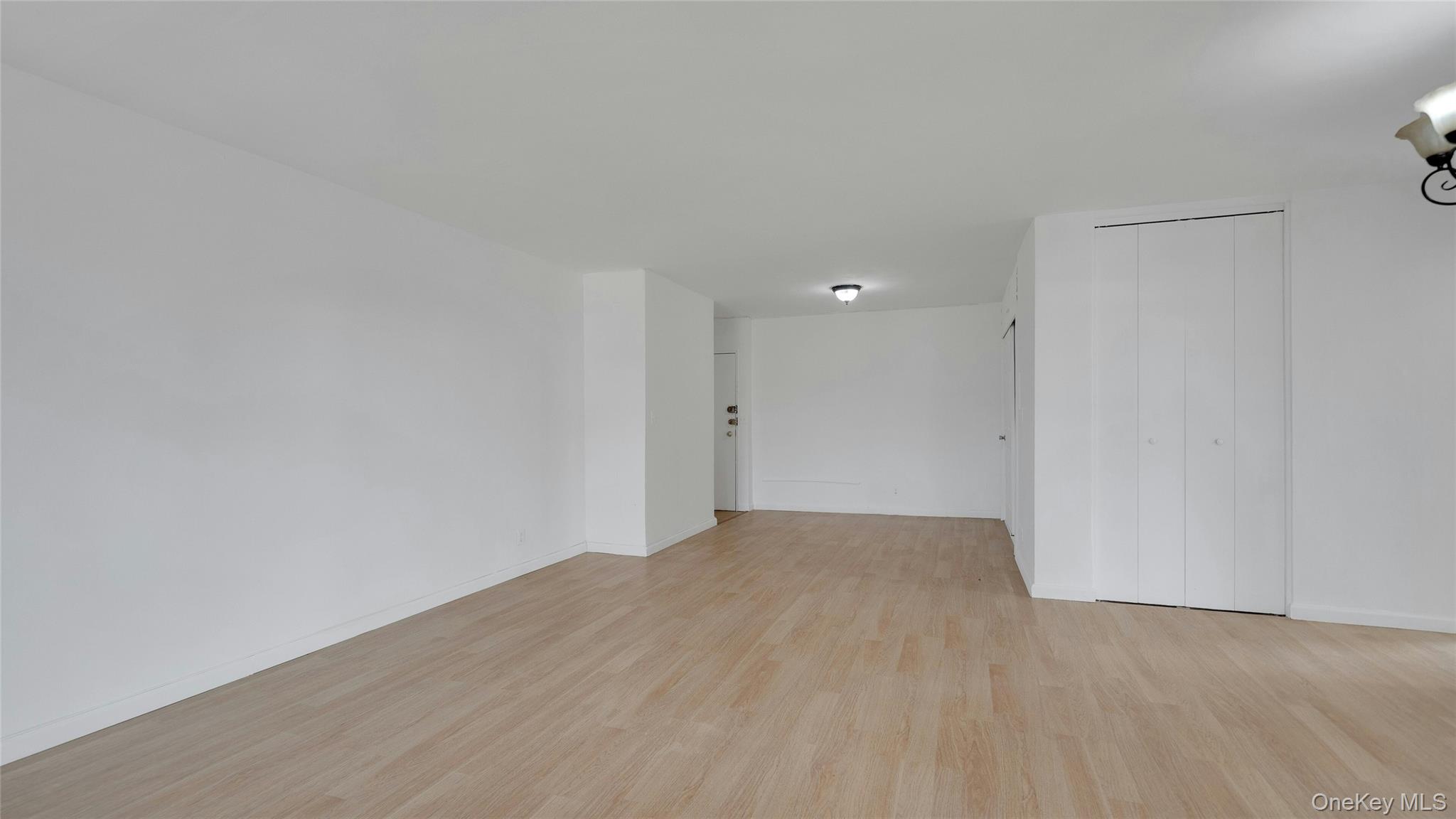 #17 photo, 61-25 98th Street, クイーンズ区 Rego Park , NY 11374