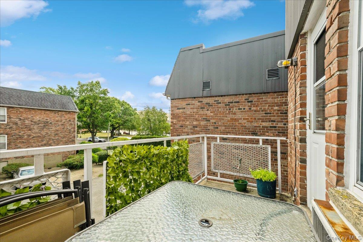 #14 photo, 2 Fowler Avenue, ナッソー郡 Lynbrook , NY 11563