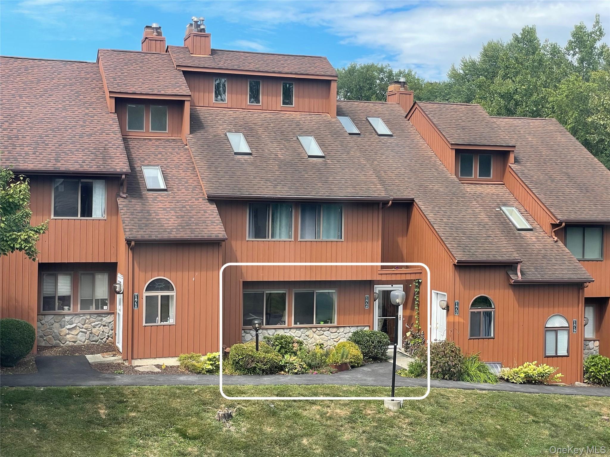 #1 photo, 172 Swan Lane, Poughkeepsie , NY 12603