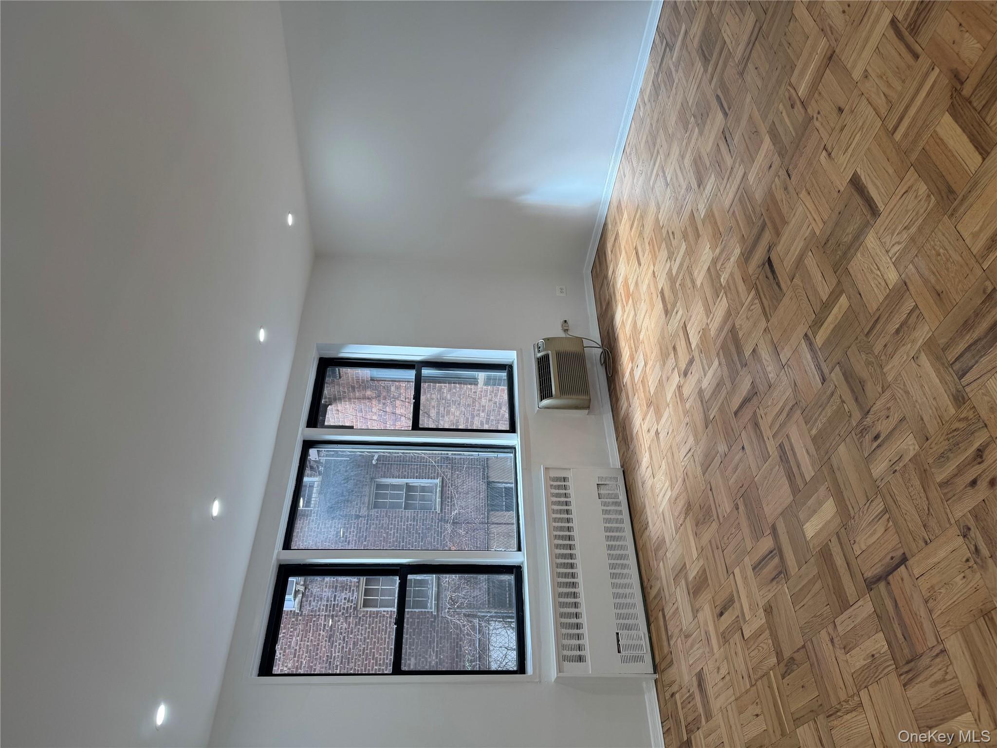 #2 photo, 65-50 Wetherole st, クイーンズ区 Rego Park , NY 11374