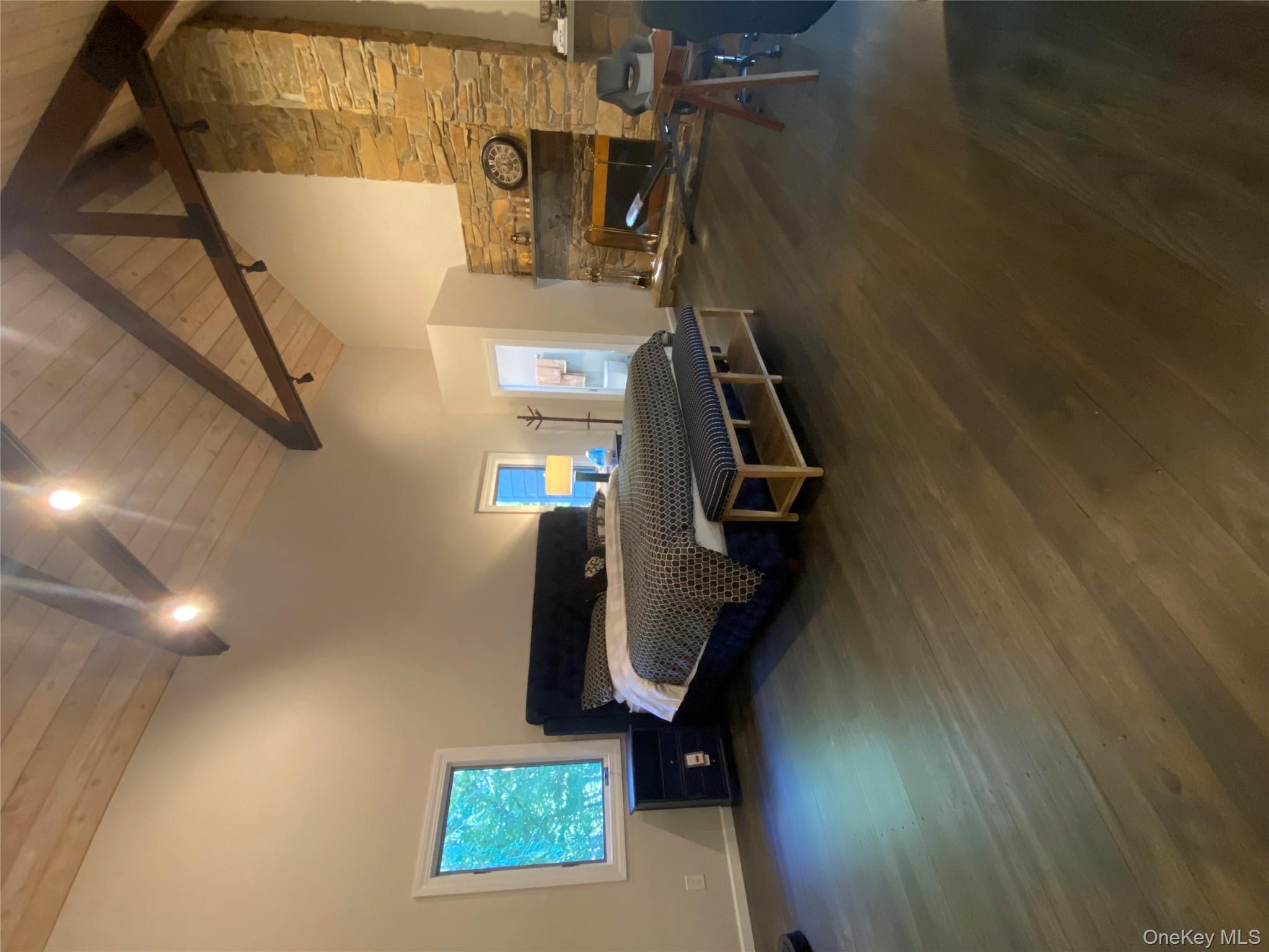 #15 photo, 64 HOLLOW ROAD Hollow, サフォーク郡 Stony Brook , NY 11790