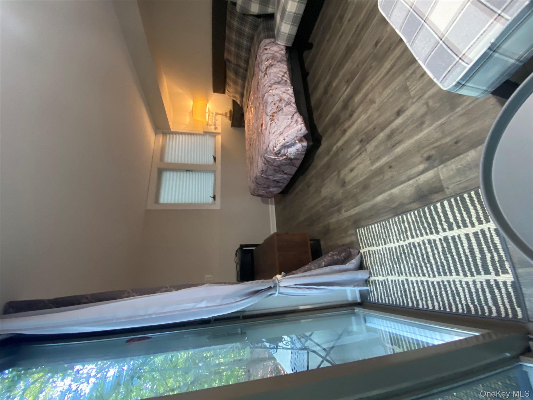 #19 photo, 64 HOLLOW ROAD Hollow, サフォーク郡 Stony Brook , NY 11790