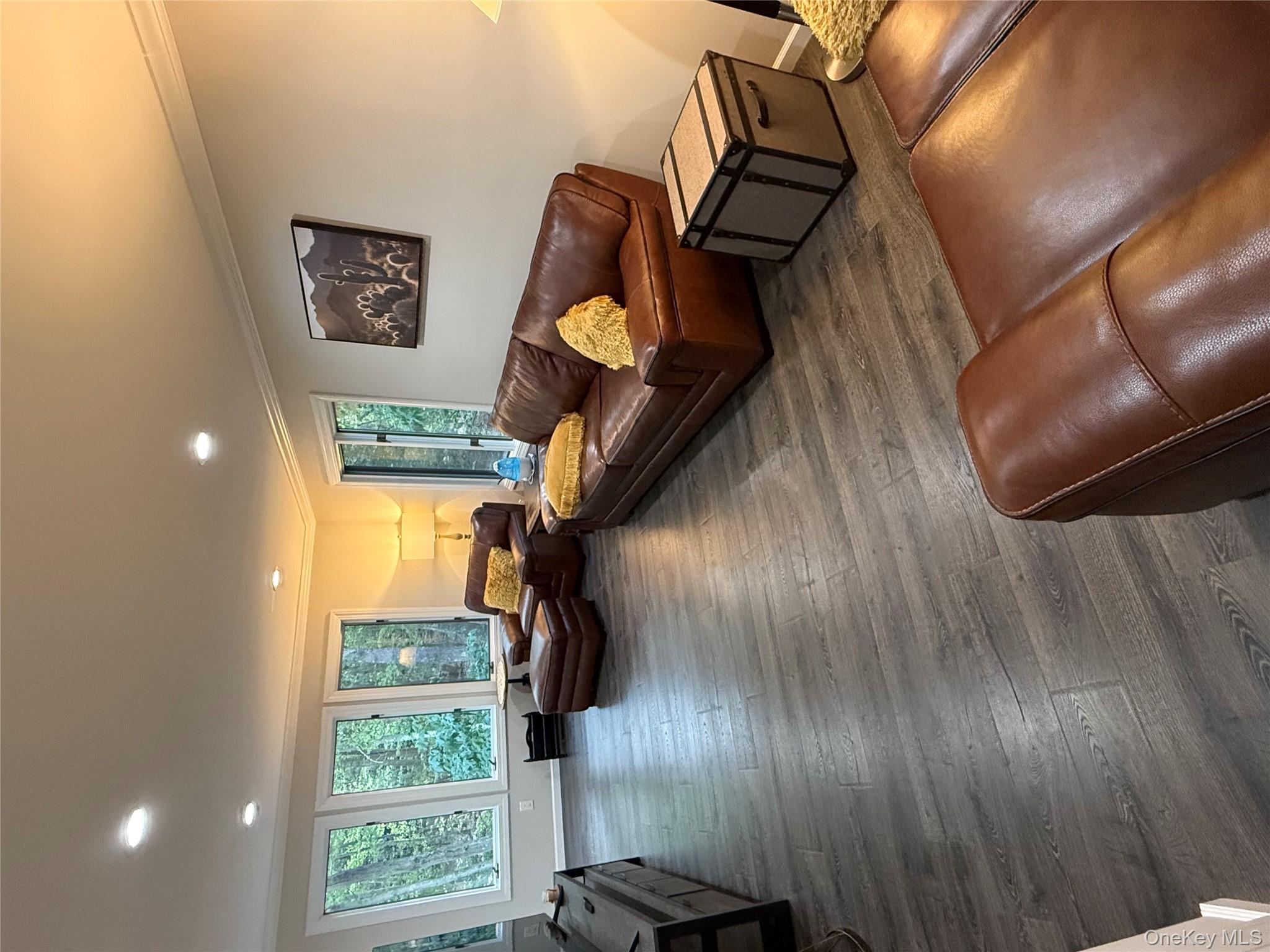 #6 photo, 64 HOLLOW ROAD Hollow, サフォーク郡 Stony Brook , NY 11790