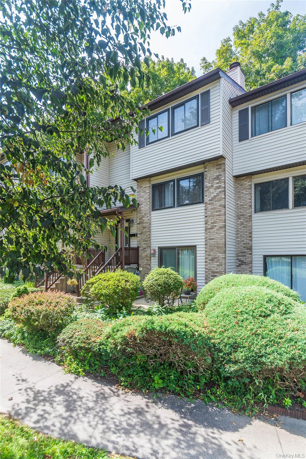 #3 photo, 258 Village Court, Kingston , NY 12401