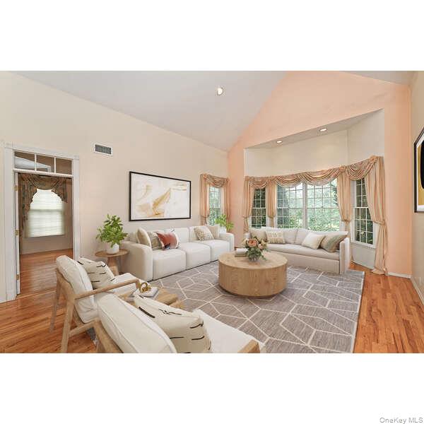 #14 photo, 2 Andiron Court, サフォーク郡 East Northport , NY 11746