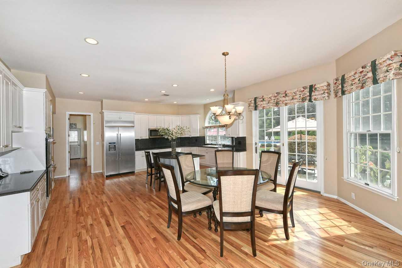 #18 photo, 2 Andiron Court, サフォーク郡 East Northport , NY 11746