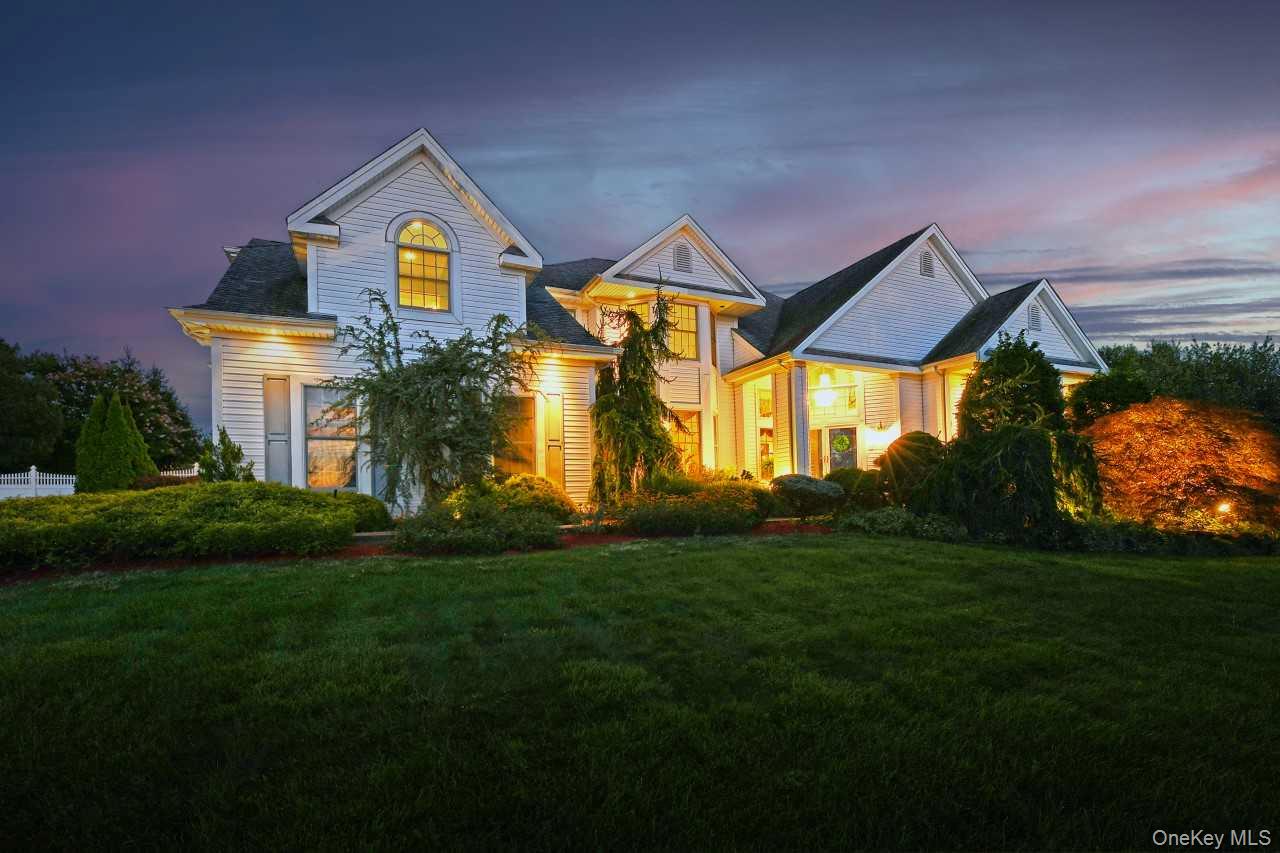 #2 photo, 2 Andiron Court, サフォーク郡 East Northport , NY 11746