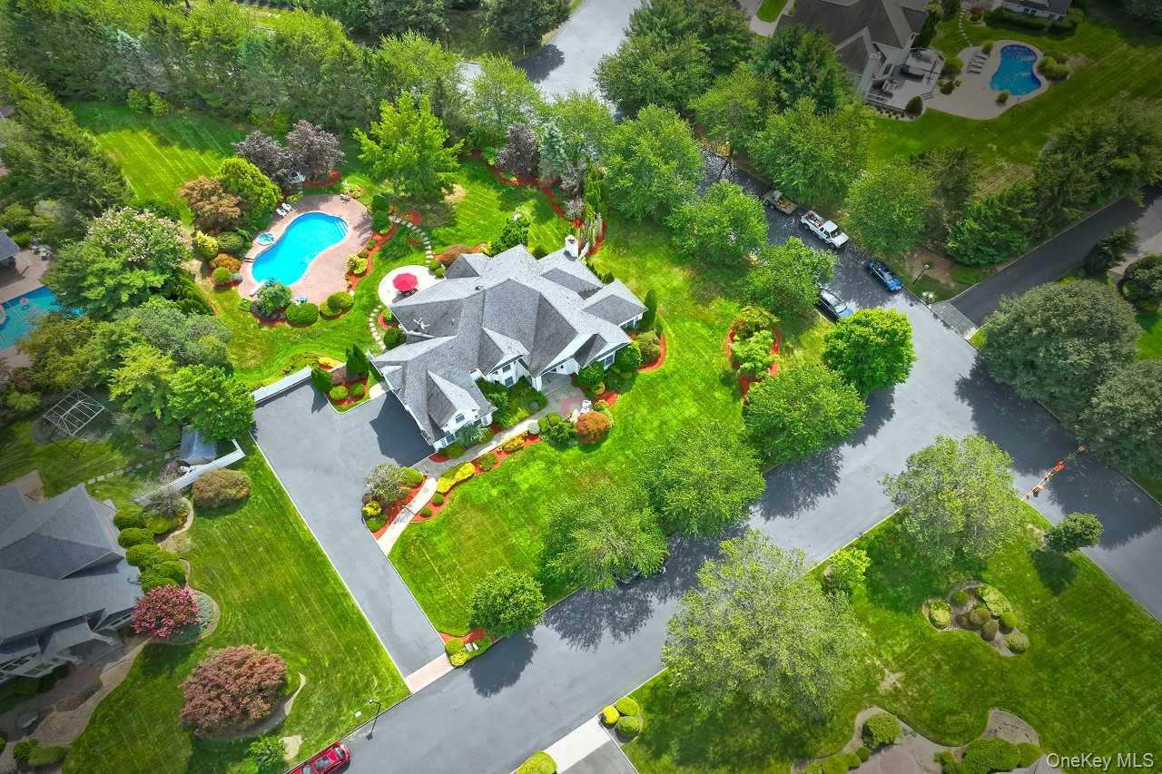 #3 photo, 2 Andiron Court, サフォーク郡 East Northport , NY 11746