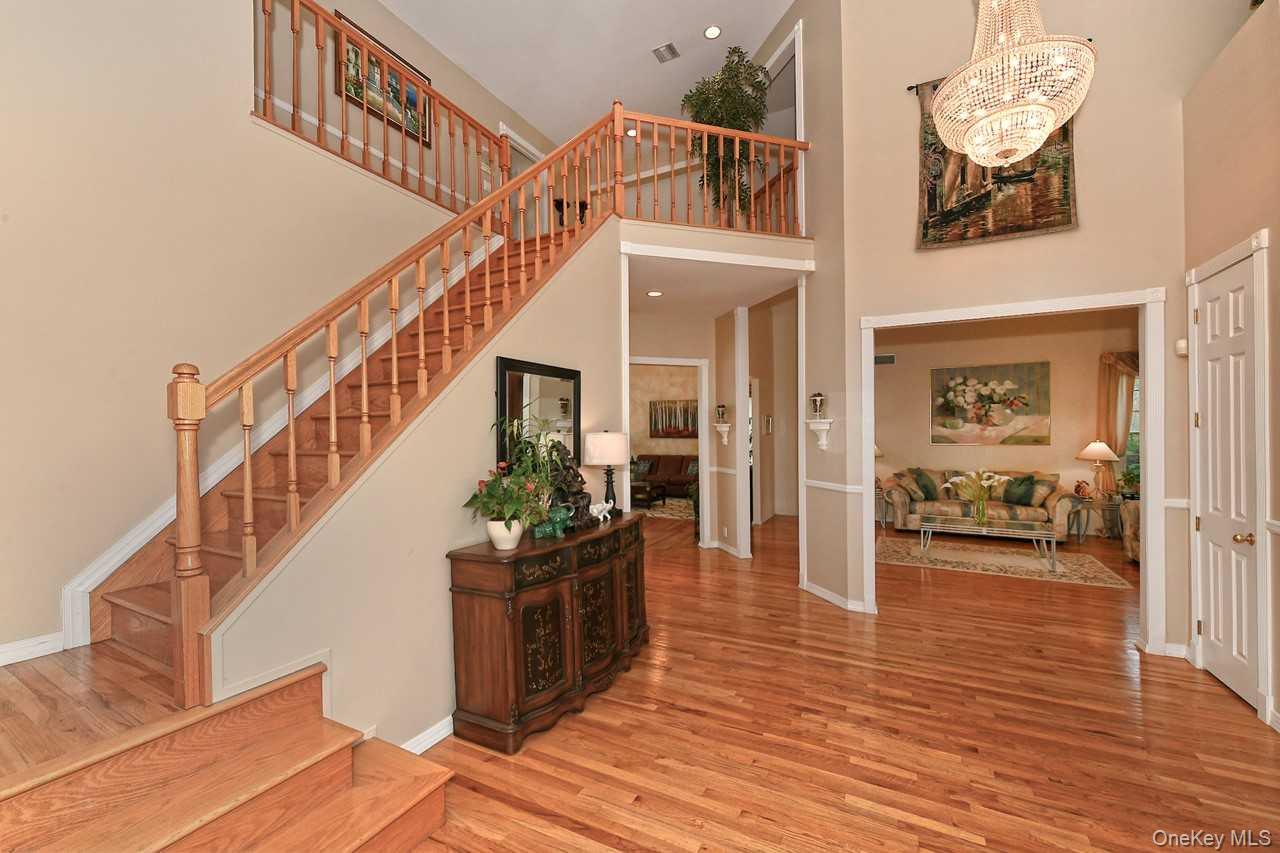 #5 photo, 2 Andiron Court, サフォーク郡 East Northport , NY 11746