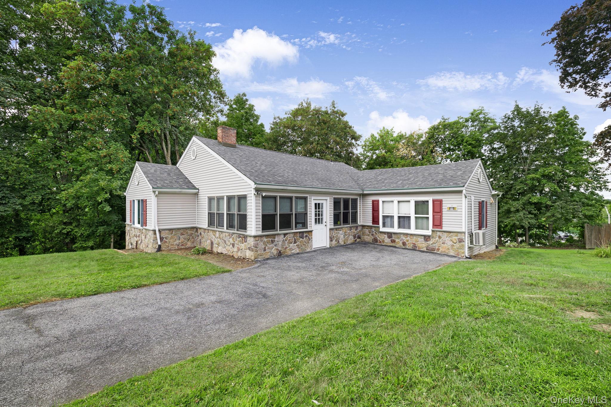 #1 photo, 11 Mountain View Road, Poughkeepsie , NY 12603