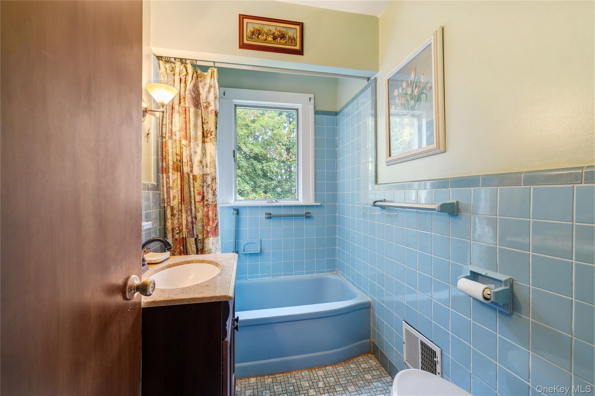 #17 photo, 11 Mountain View Road, Poughkeepsie , NY 12603