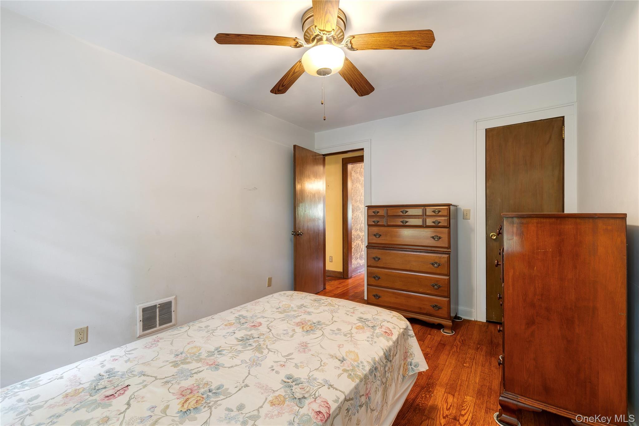 #19 photo, 11 Mountain View Road, Poughkeepsie , NY 12603