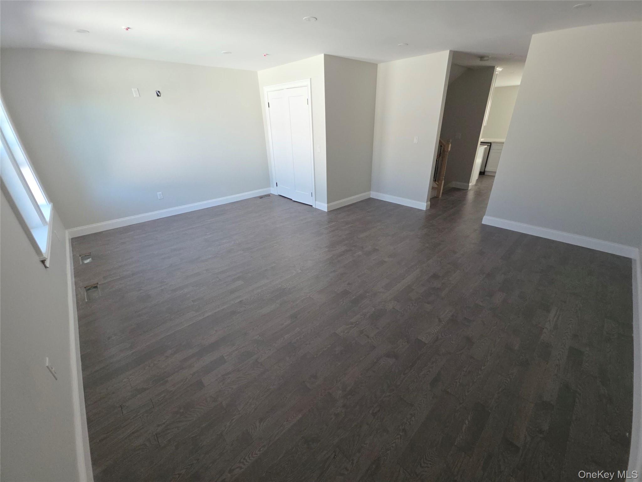 #15 photo, 65 W 2nd Street, Mount Vernon , NY 10550