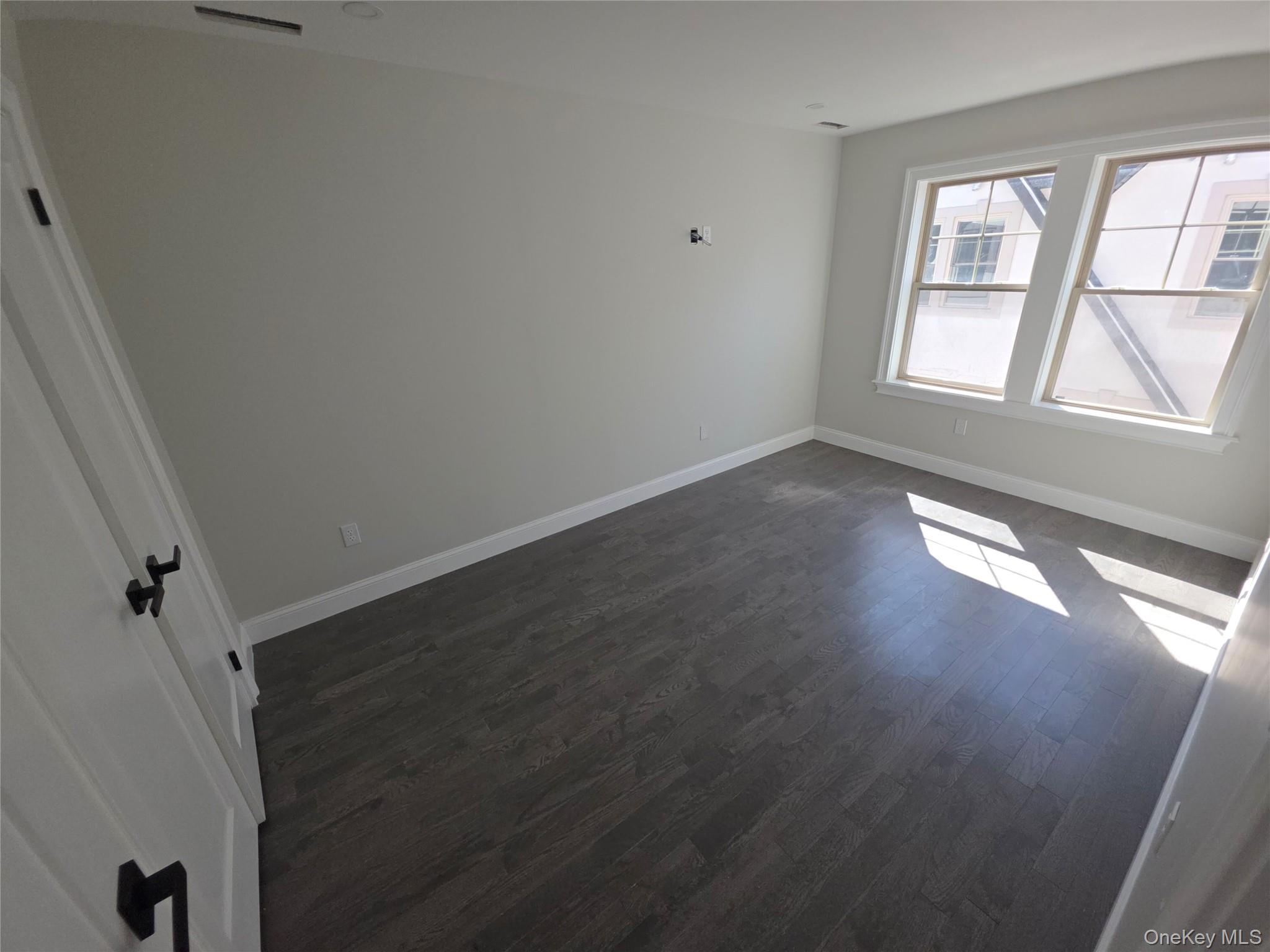 #19 photo, 65 W 2nd Street, Mount Vernon , NY 10550