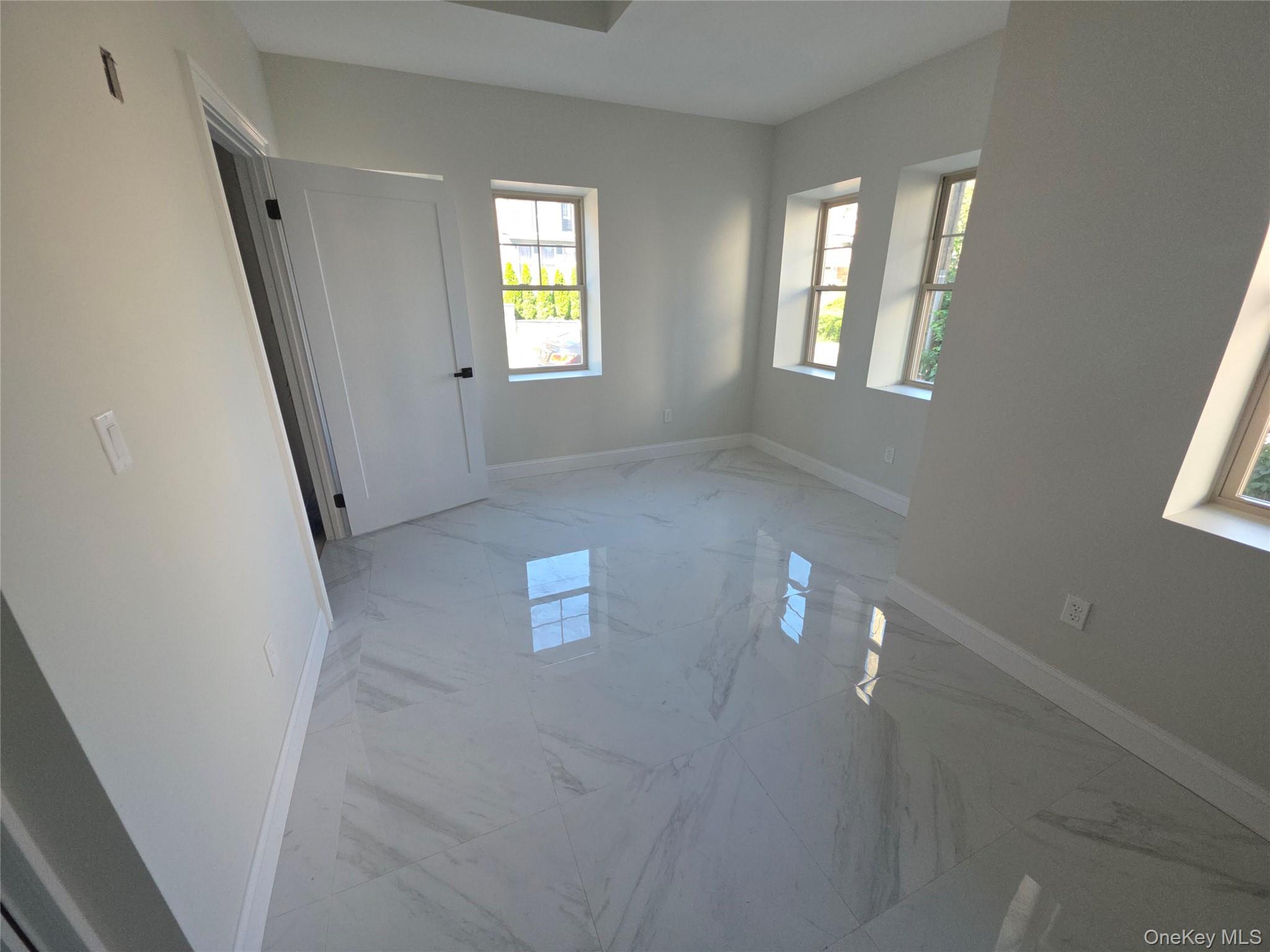 #4 photo, 65 W 2nd Street, Mount Vernon , NY 10550