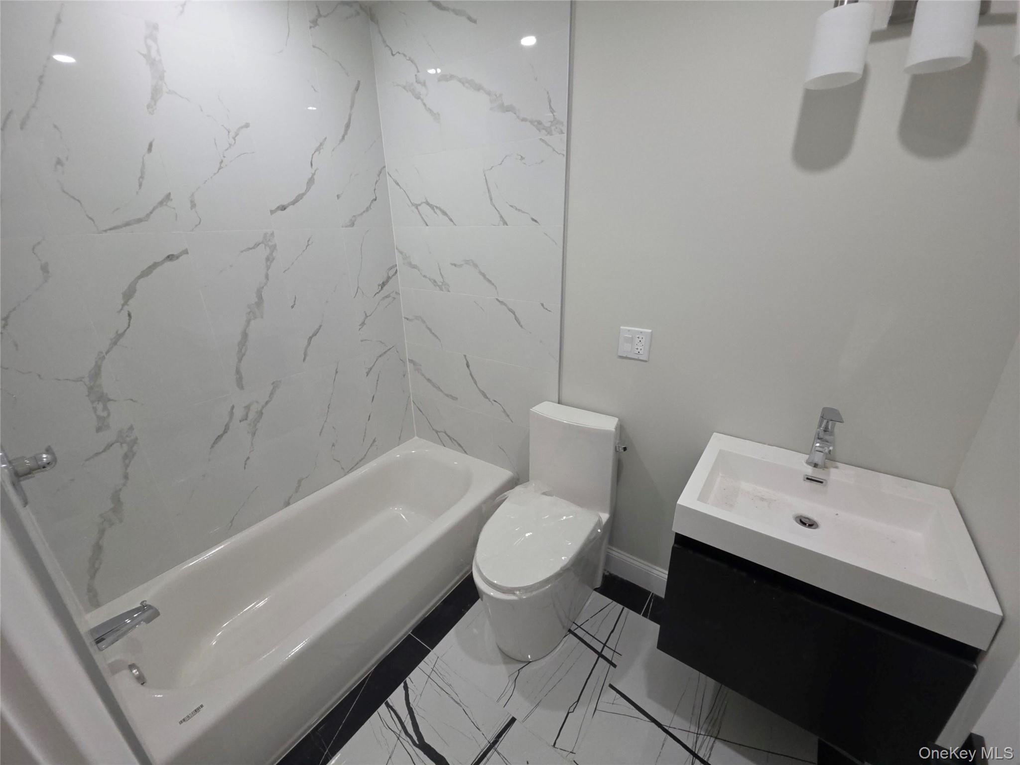 #6 photo, 65 W 2nd Street, Mount Vernon , NY 10550