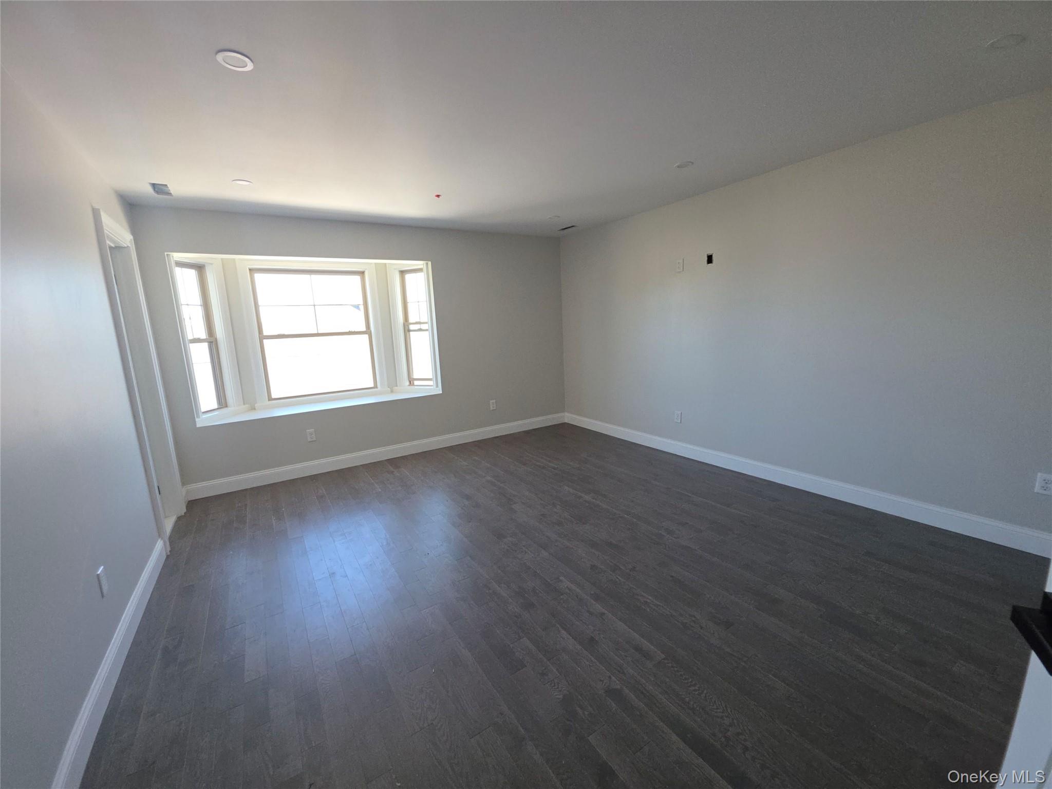 #7 photo, 65 W 2nd Street, Mount Vernon , NY 10550