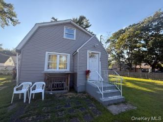 #1 photo, 184 Caleb's Path, सफ़ोक काउंटी Brentwood , NY 11717