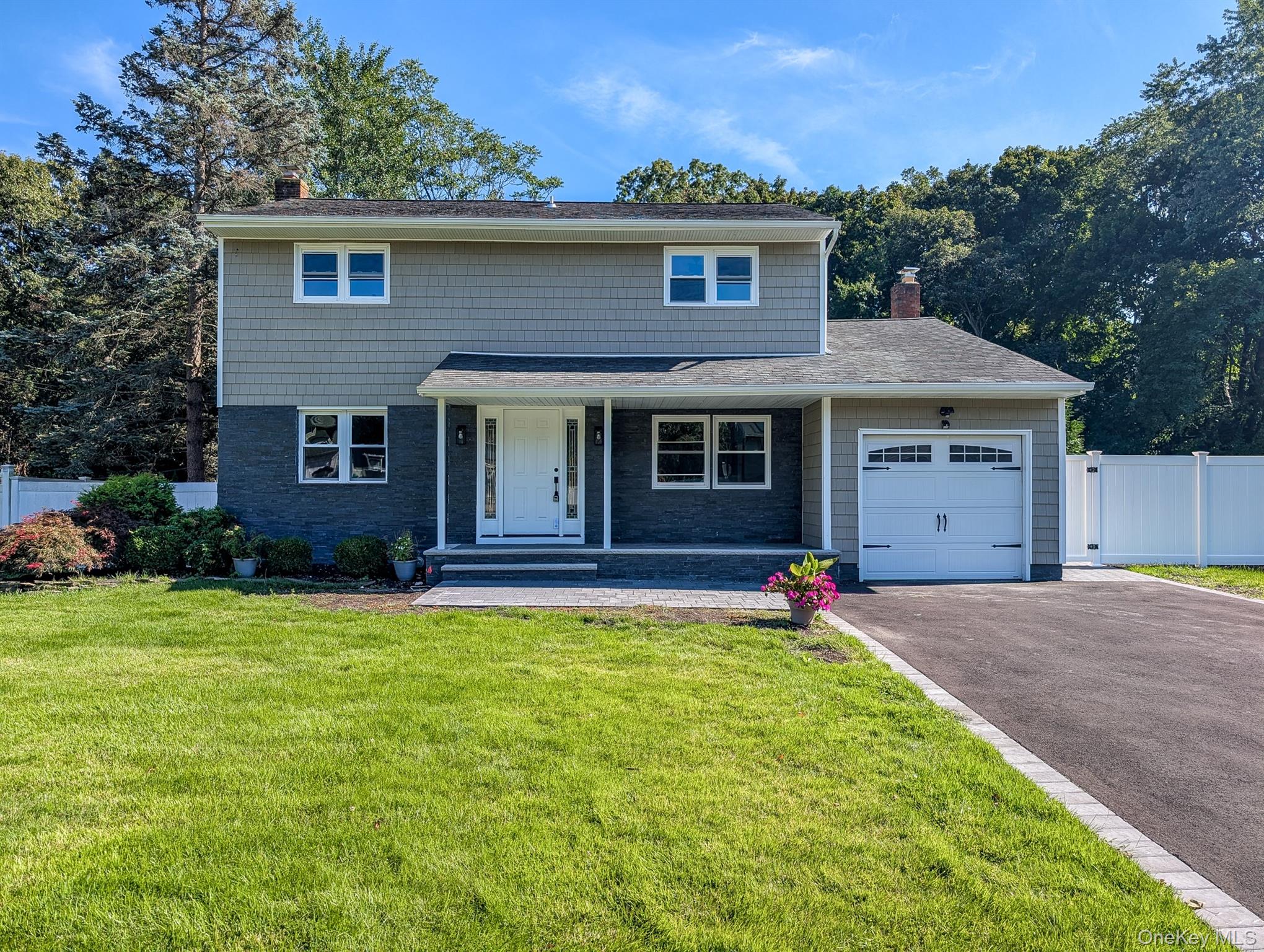 #1 photo, 12 Somerset Drive, サフォーク郡 Commack , NY 11725