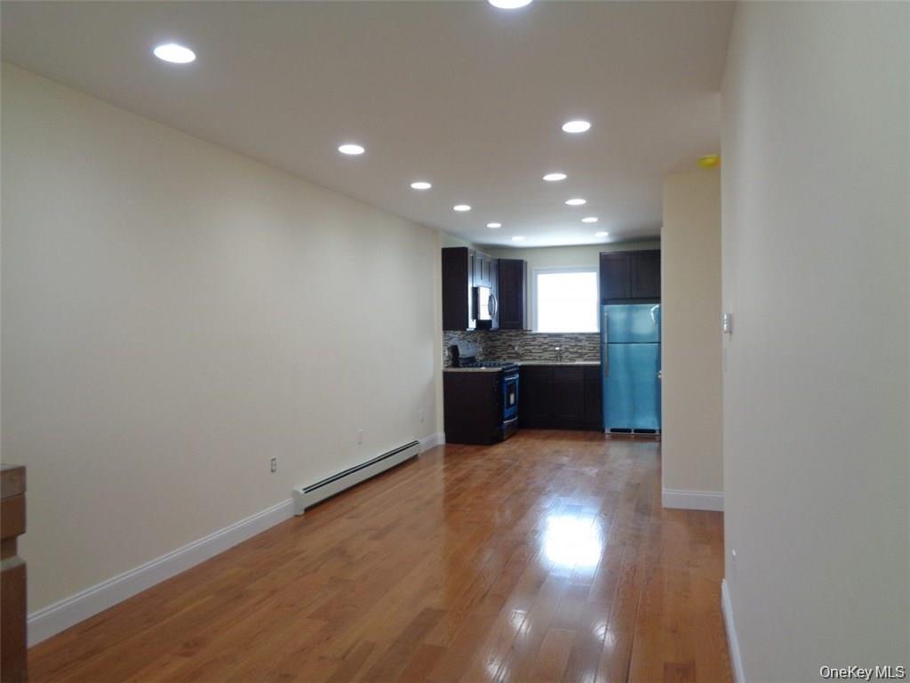 #2 photo, 2958 Radcliff Avenue, ブロンクス区 Bronx , NY 10469