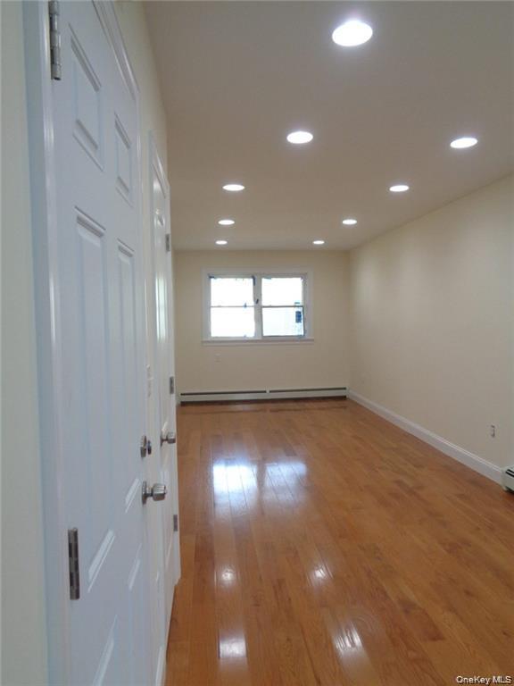 #3 photo, 2958 Radcliff Avenue, ブロンクス区 Bronx , NY 10469