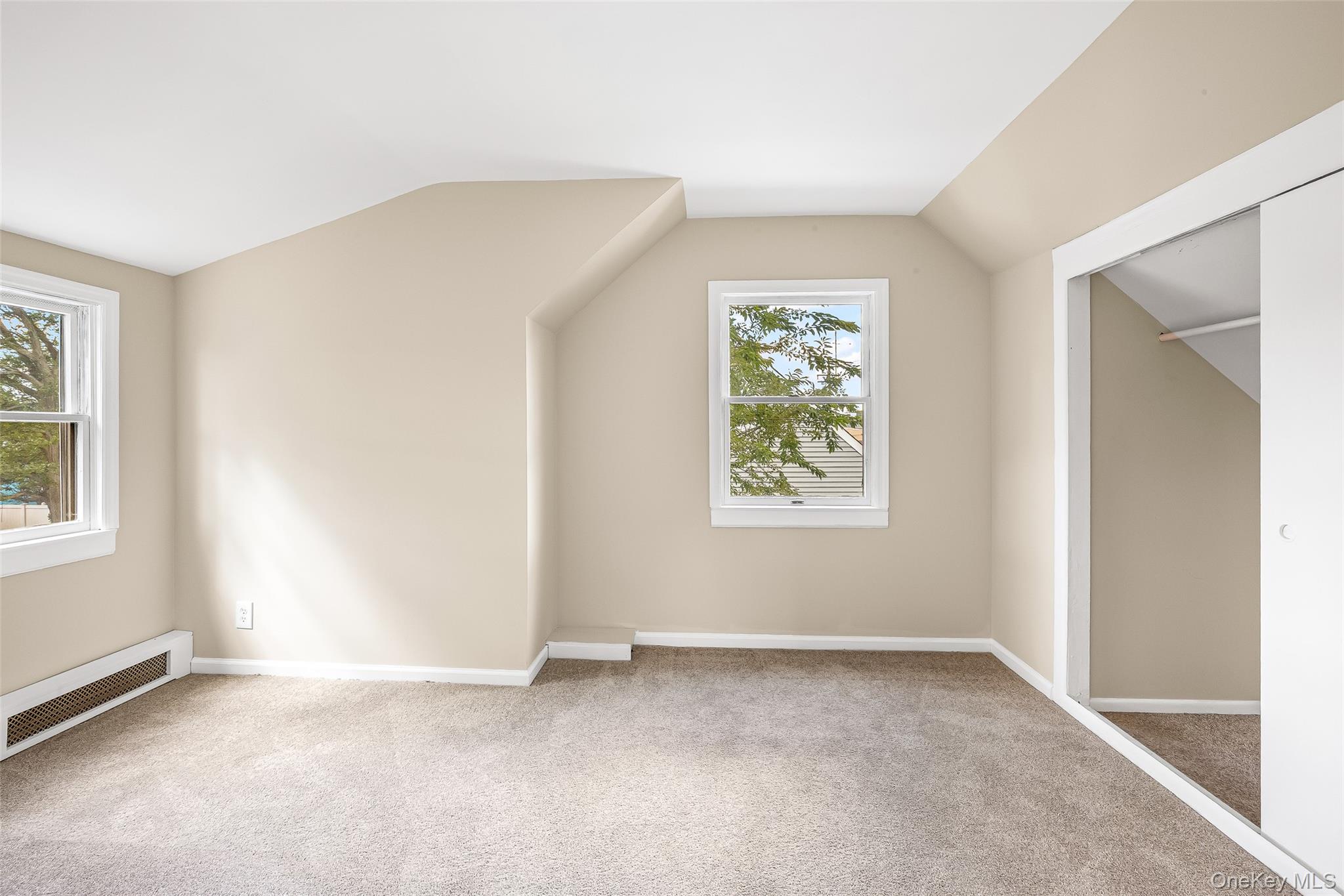 #17 photo, 196 S Broome Avenue, Lindenhurst , NY 11757