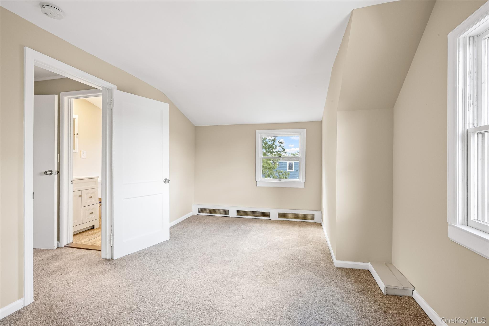 #18 photo, 196 S Broome Avenue, Lindenhurst , NY 11757