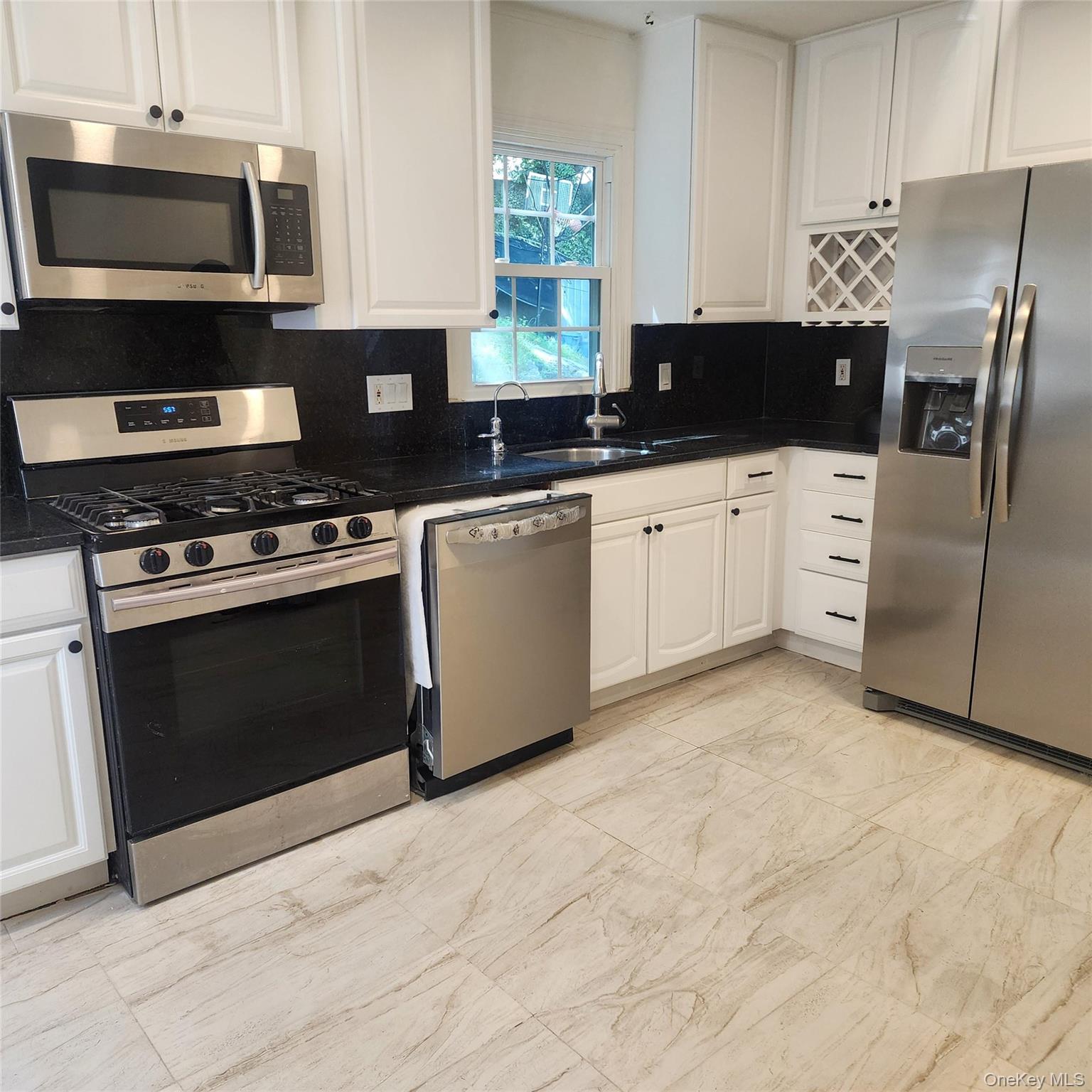 #3 photo, 34 Ashland Street, New Rochelle , NY 10801