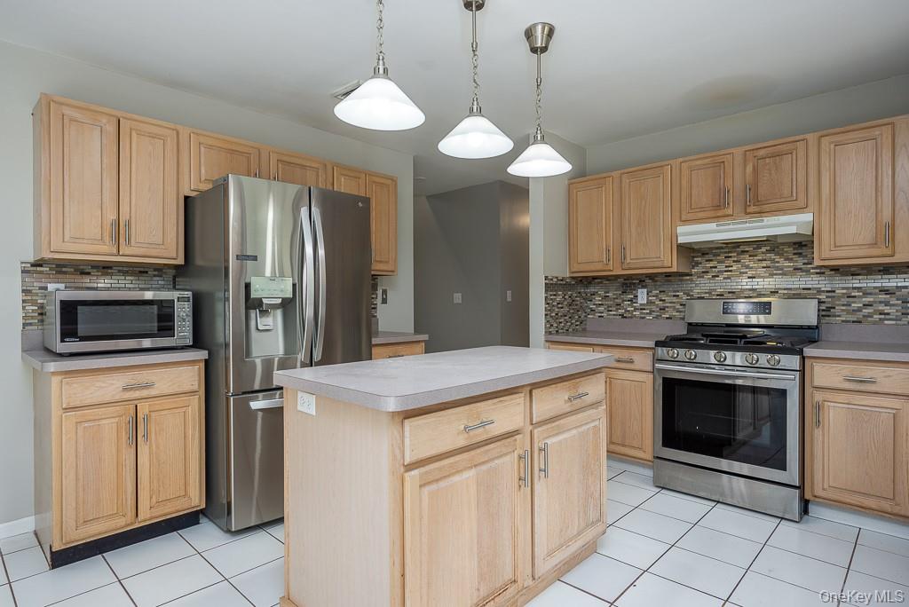 #8 photo, 5 Sherwood Farms Court, Stony Point , NY 10980