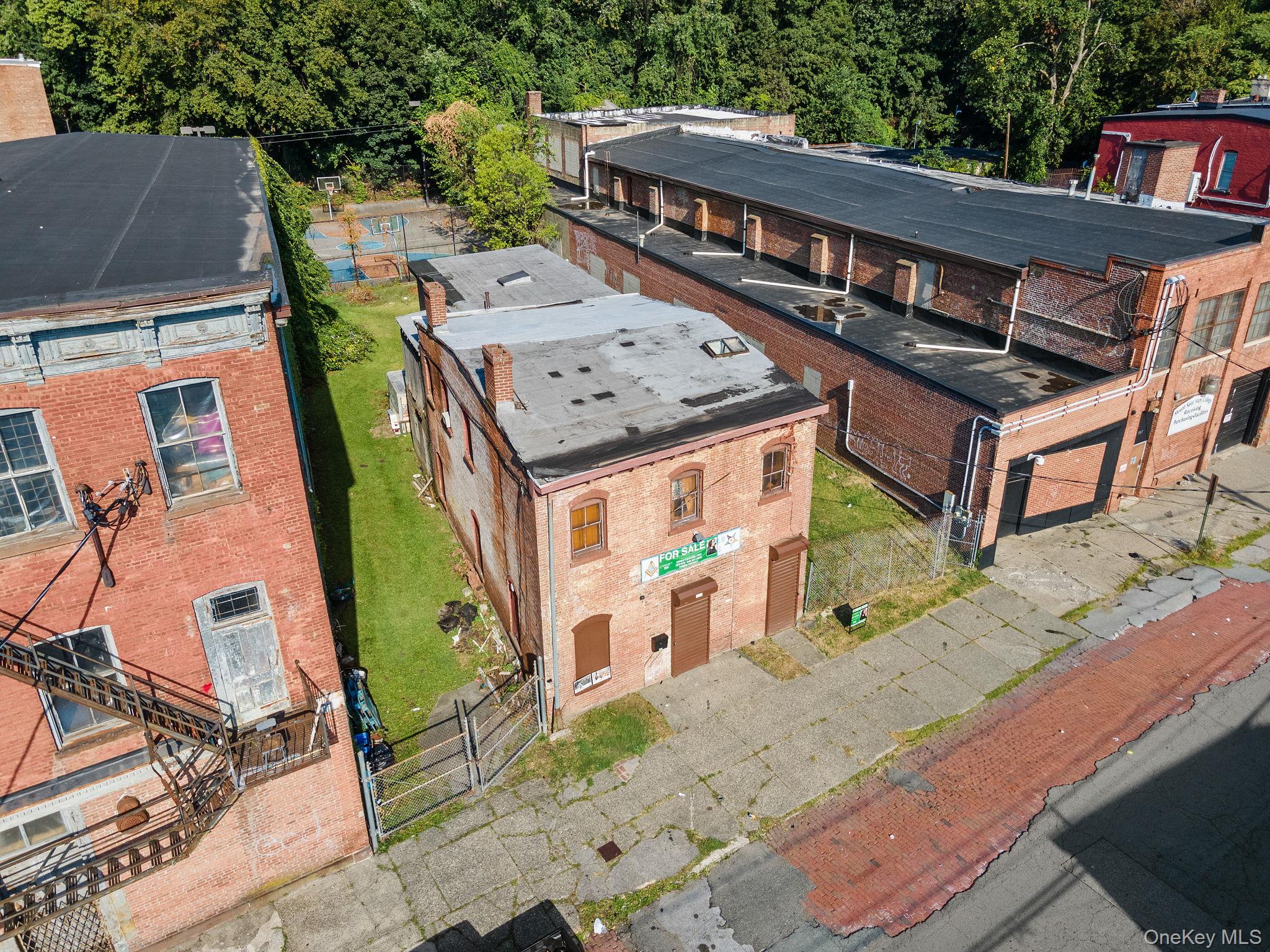 #4 photo, 333 Liberty Street, Newburgh , NY 12550