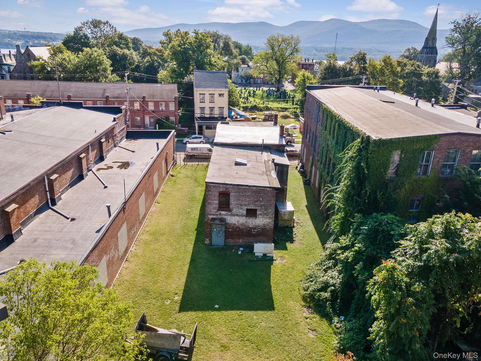 #5 photo, 333 Liberty Street, Newburgh , NY 12550