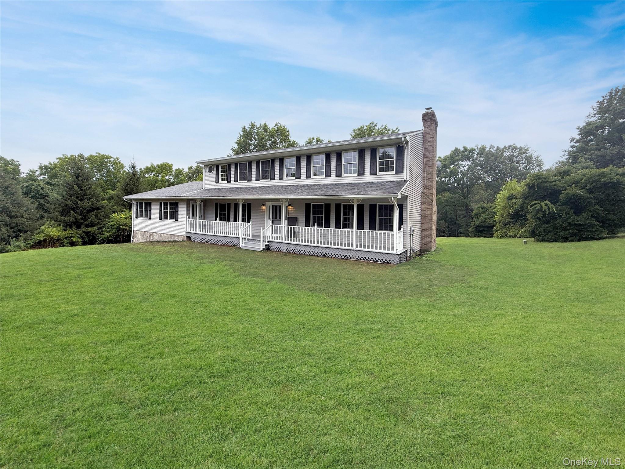 #2 photo, 325 Jackson Avenue, New Windsor , NY 12553