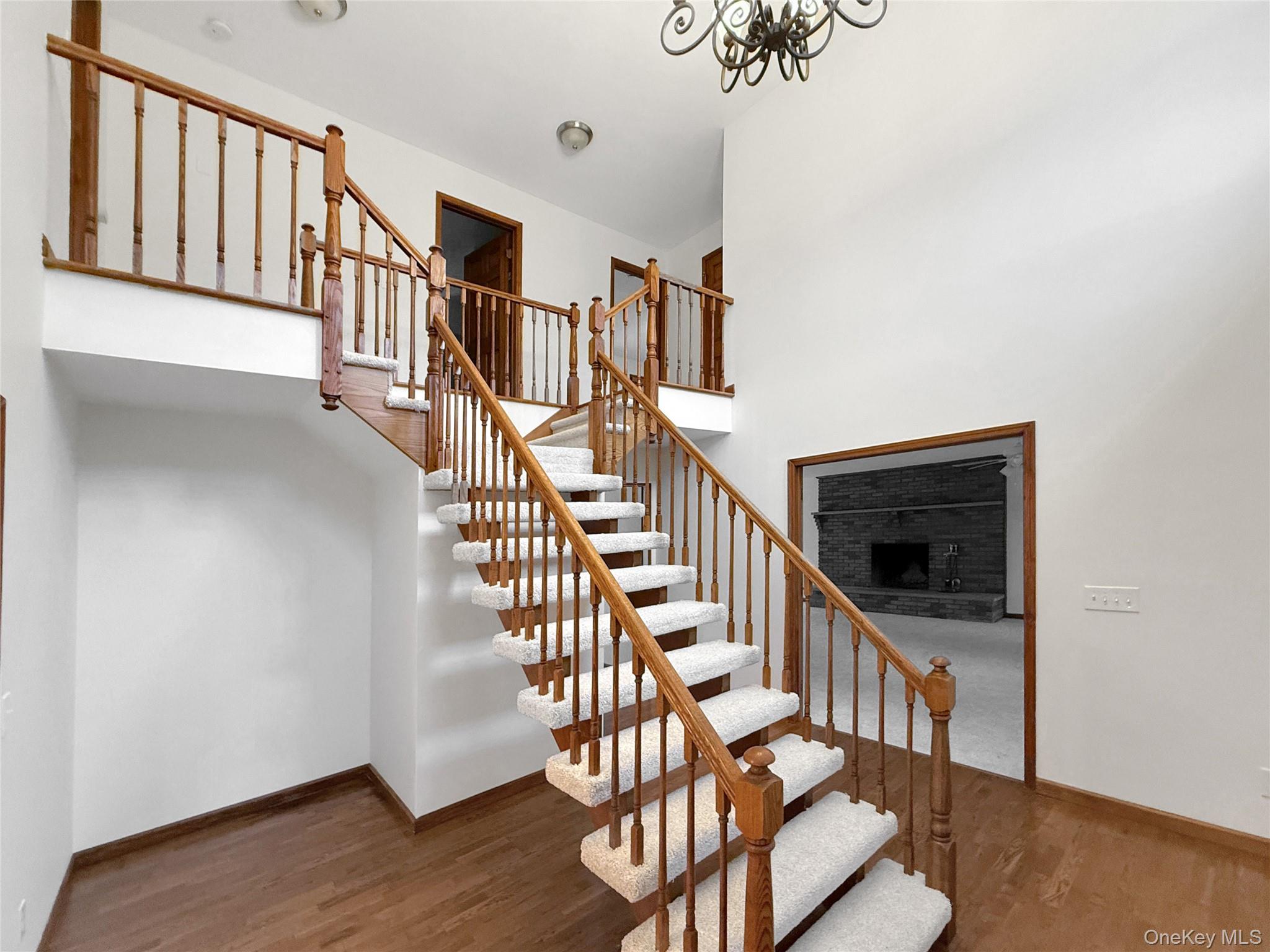 #7 photo, 325 Jackson Avenue, New Windsor , NY 12553