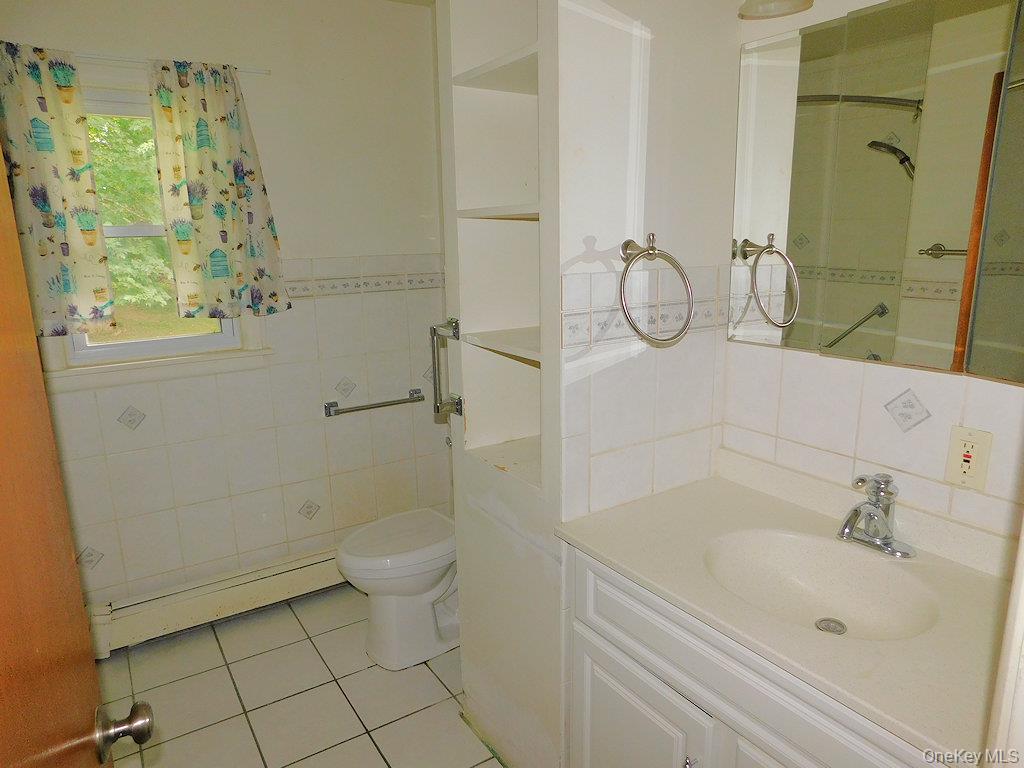 #13 photo, 16 Old Farms Rd, Poughkeepsie , NY 12603