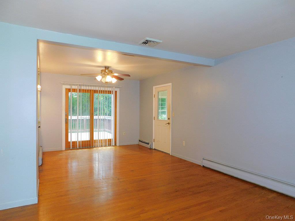 #7 photo, 16 Old Farms Rd, Poughkeepsie , NY 12603