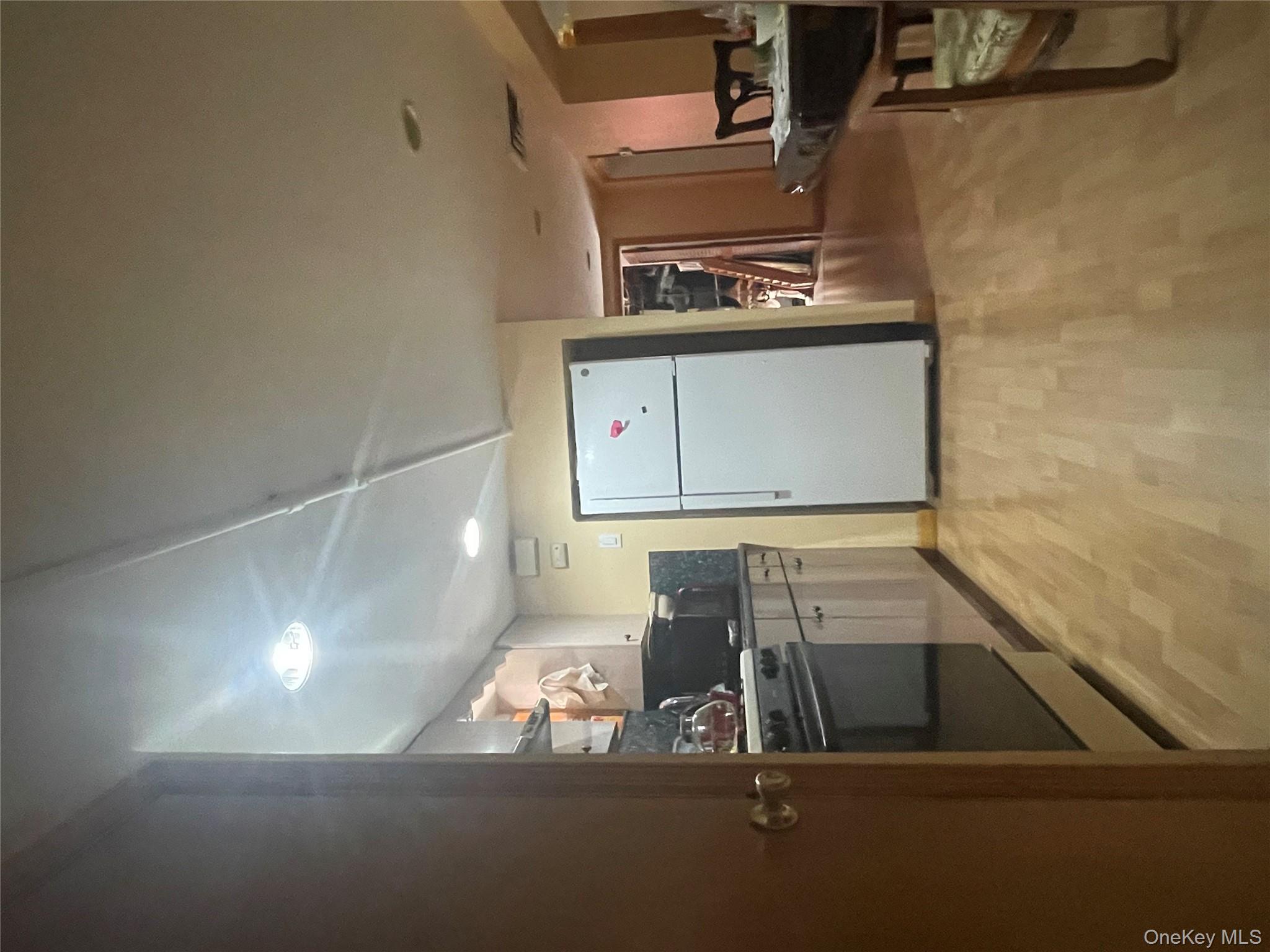 #8 photo, 10714 80th Street, クイーンズ区 Ozone Park , NY 11417